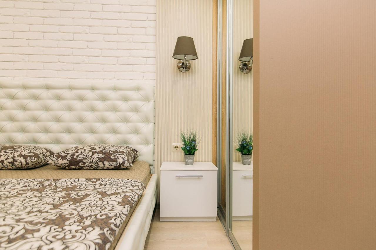 Vip Apartments Faraon On Kharkovskaya 1 Floor Sumî Exterior foto